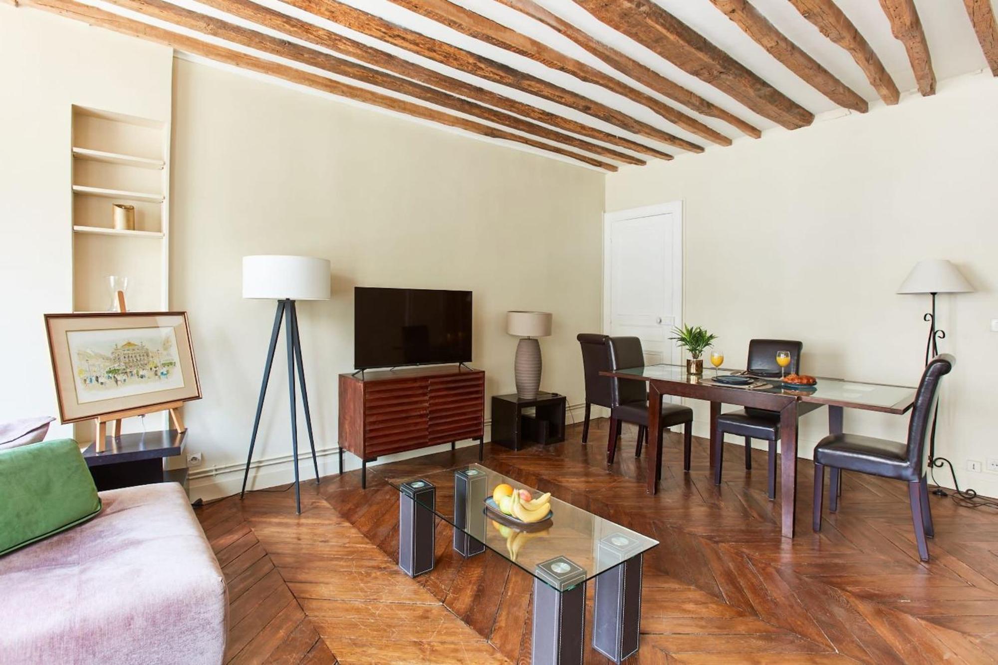 Palais Garnier & Place Vendome - 2br - Cityapartmentstay Paris